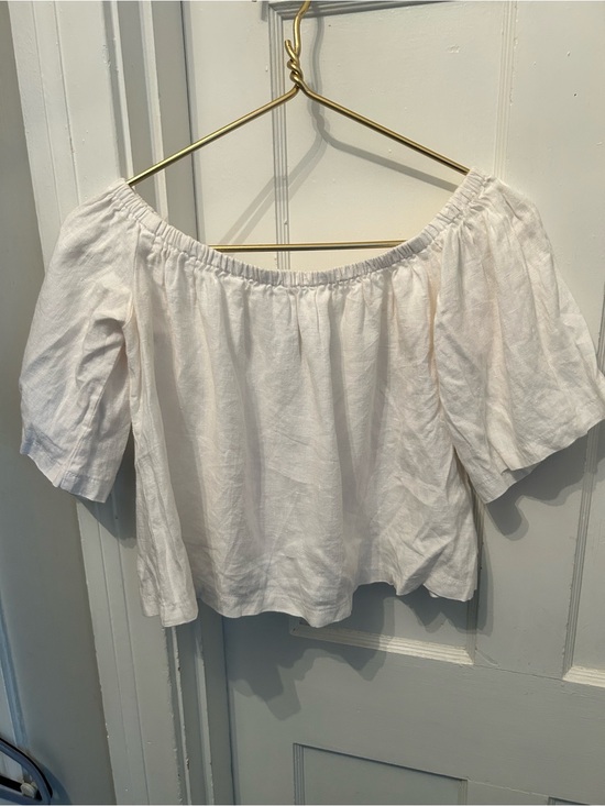 Reformation Tops - Reformation Off Shoulder  linen top sz XS